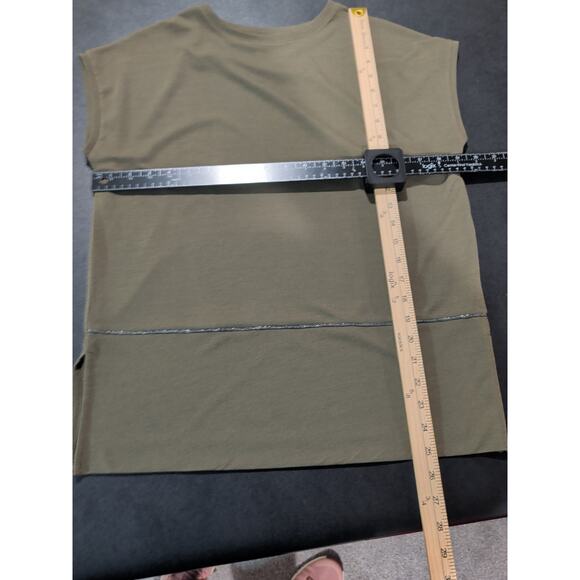 Chico's Women's Tunic Top Shirt Olive Green Stretchy Flowy Short Size Small 0 - Picture 10 of 13